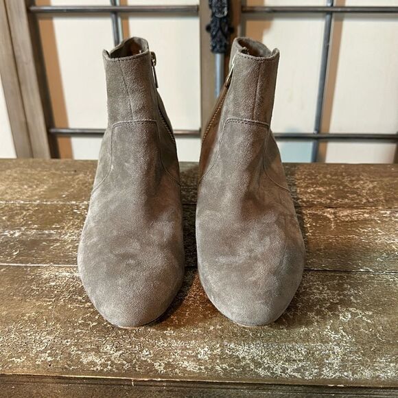 Coach booties, gray color, golden zipper size 8 1/2 - Picture 1 of 13